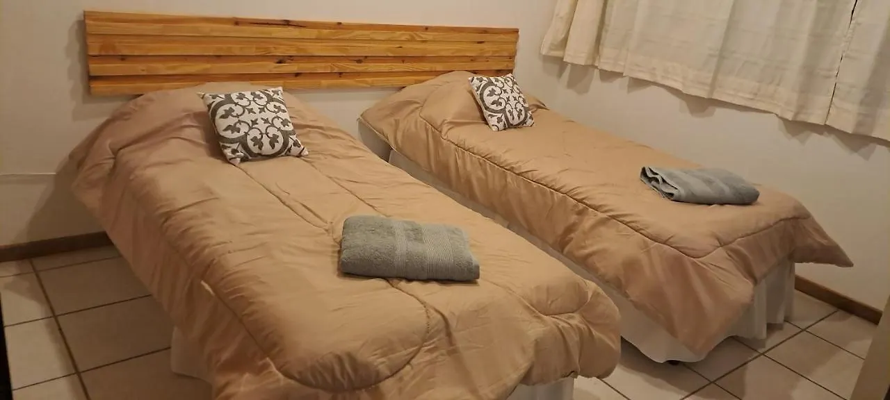 فندق مبيت وإفطار ميندوزا Migaloo Guest House